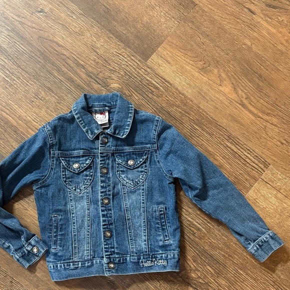 Y2K hello kitty embroidered denim jacket - Picture 2 of 5